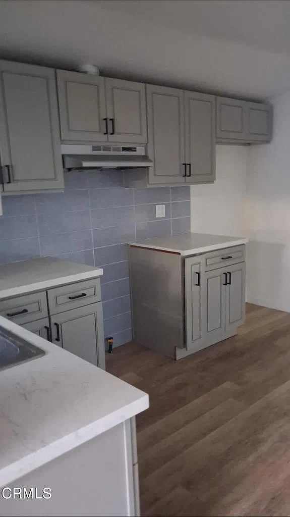 3 bed, 2.5 bath, 820 sqft, $3,050 — Photo 4