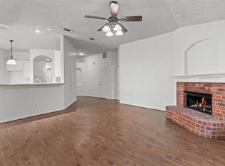 6019 Hillside Ln, Sachse, TX 75048