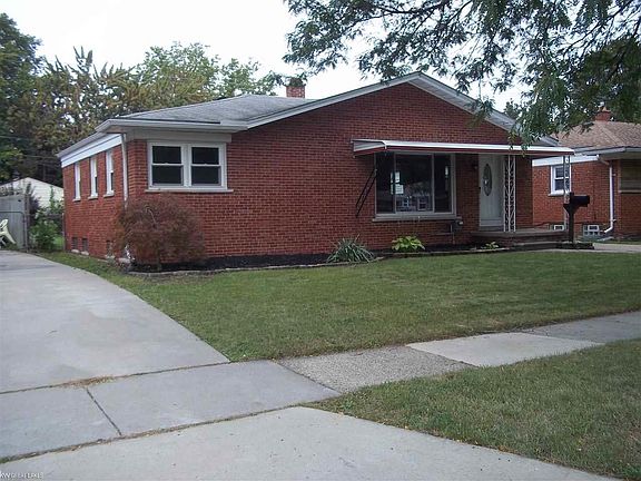 2nd image of 24913 Star Valley Dr