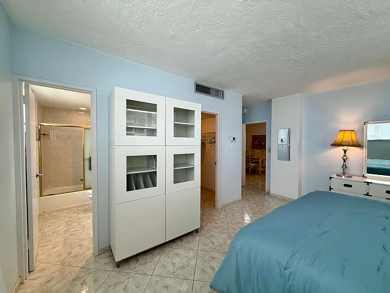 4250 Galt Ocean Dr #14T — Photo 39