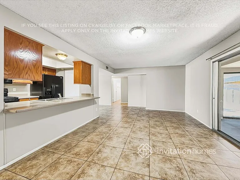 3520 W Banff Ln — Photo 4