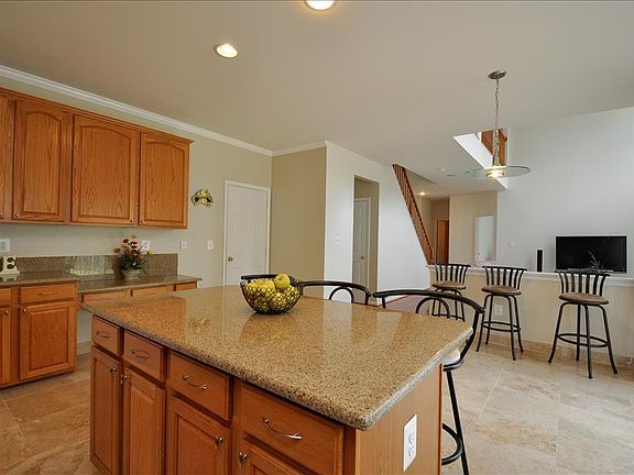 4th image of 12519 Ventura Ln