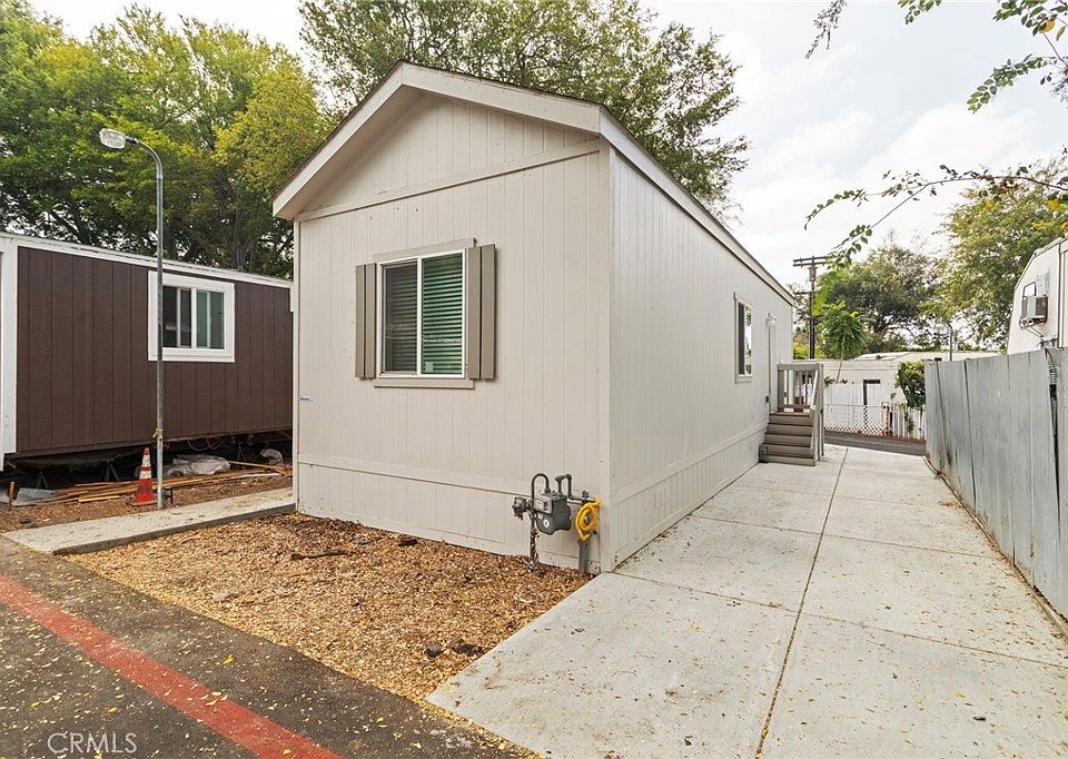 1st image of 12245 San Fernando Rd Space 32