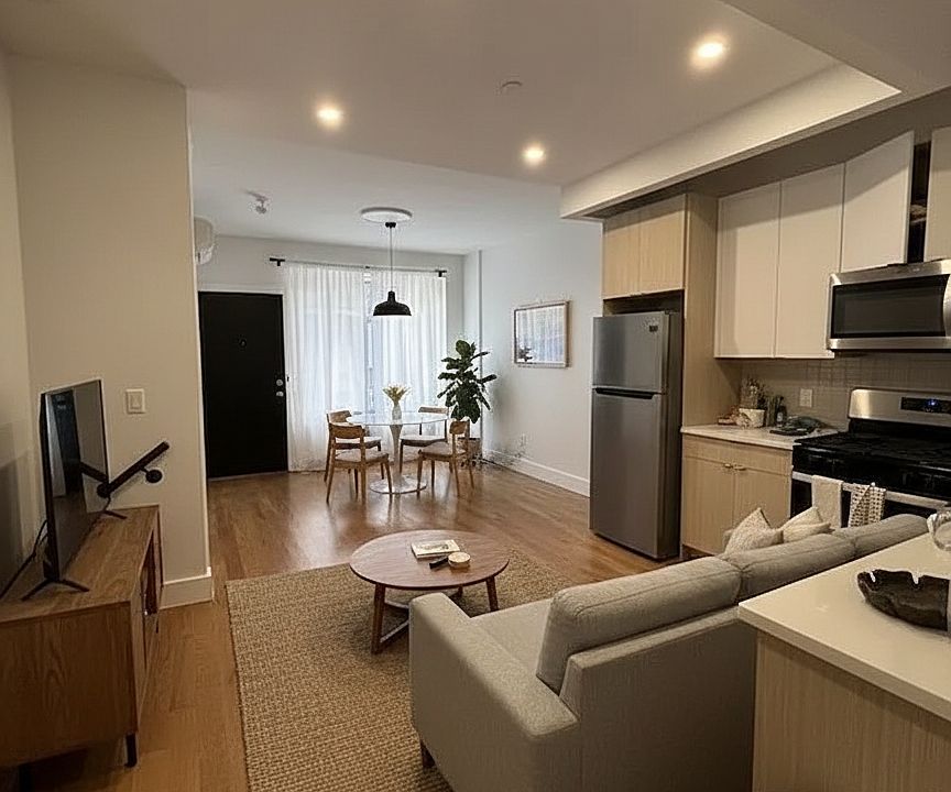 1st image of 56 E 21st St #1C