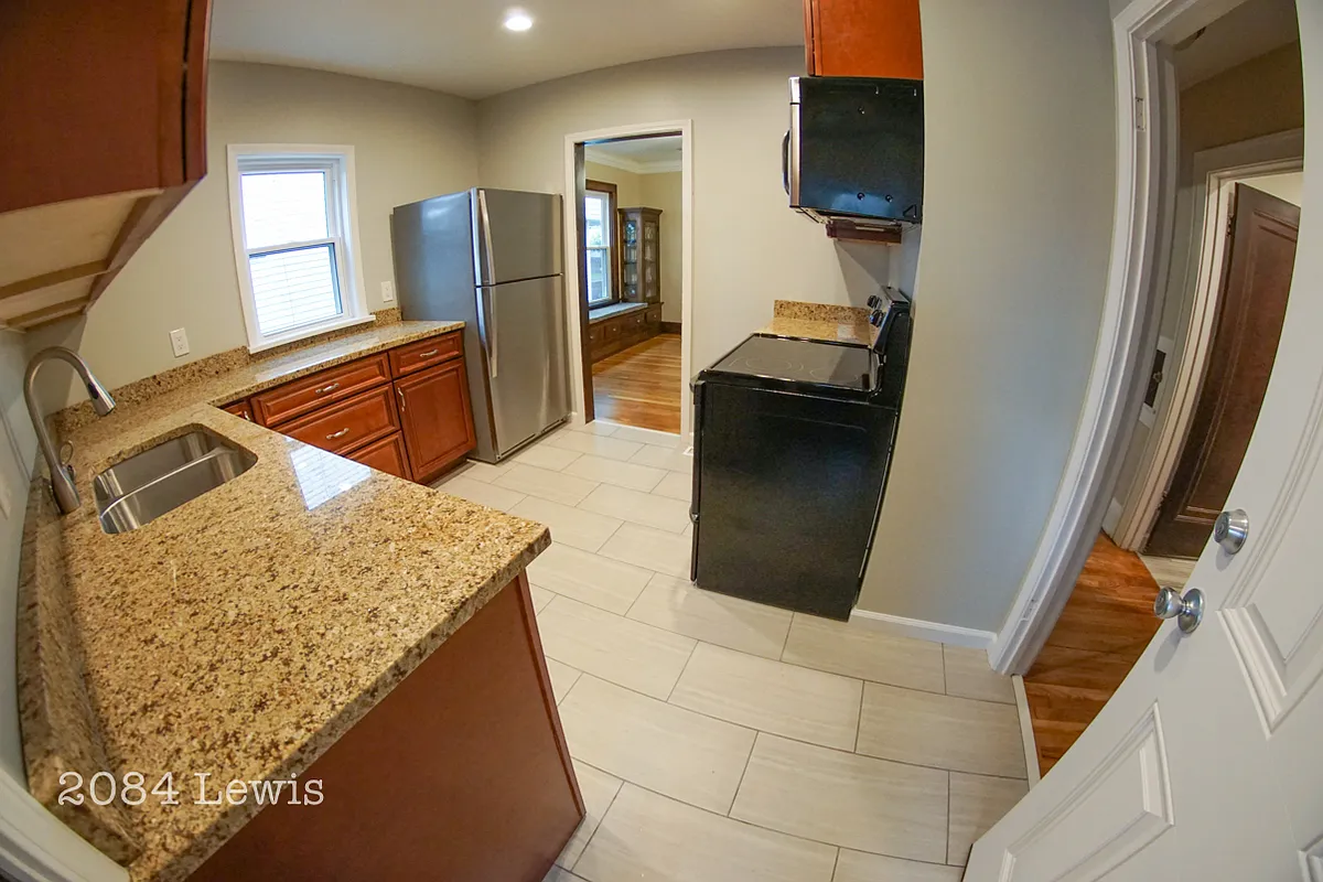 Building Photo - 2084 Lewis Dr #DOWN