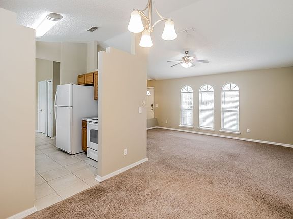 2nd image of 1557 Hope Valley Dr