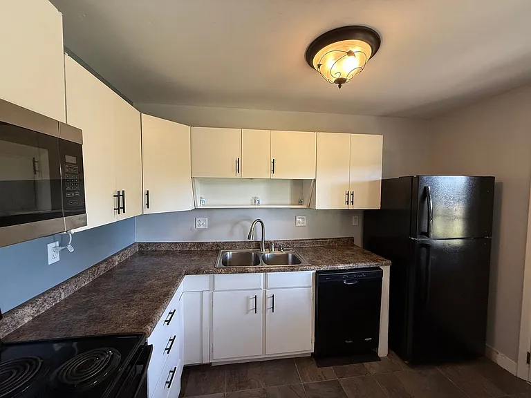 213 S Poplar Dr — Photo 7