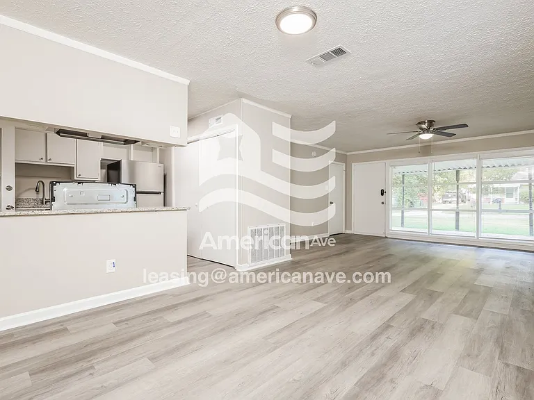 1192117_007_wm_-_dining_room_12972156.jpg