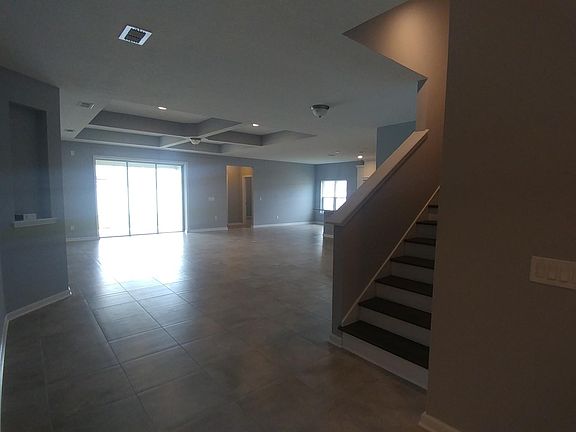 3rd image of 79269 Plummer Creek Dr