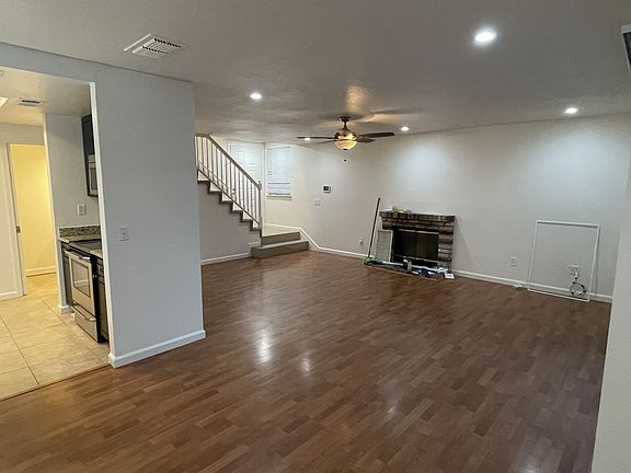 3rd image of 1116 Trombetta St