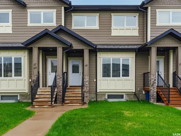 UNIT 18-111 Rosewood GATE N, Saskatoon, SK S7V 0E5