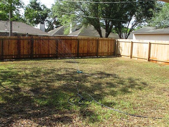 2nd image of 202 Belmoor Ln