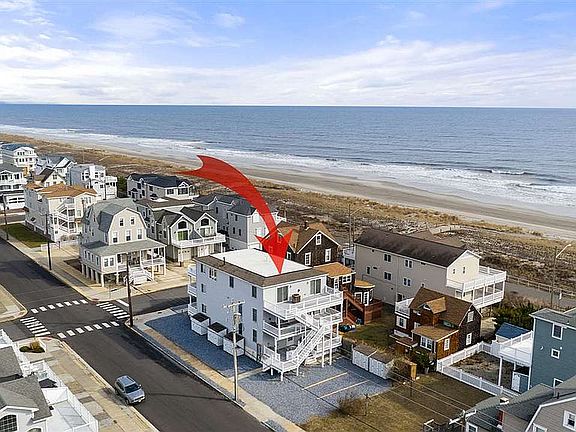 3rd image of 18 48th St #5