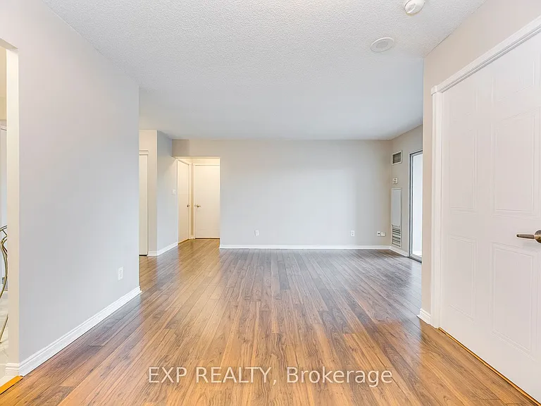 135 Hillcrest Ave #205 — Photo 6