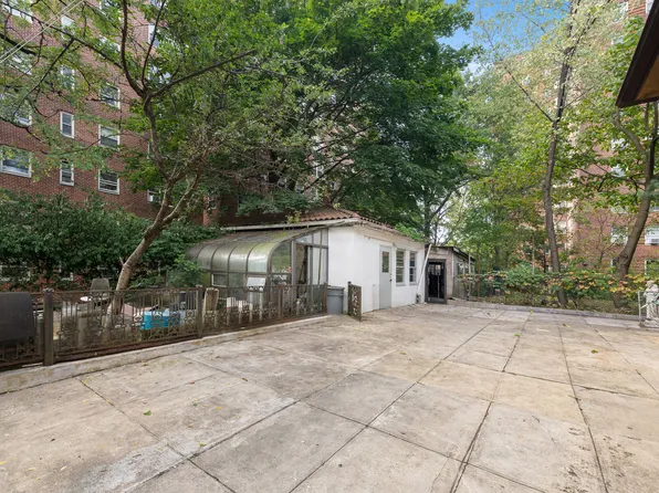 3850 Cannon Place image 10 of 12