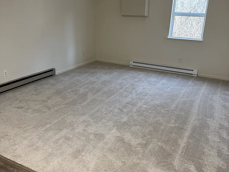 1130 Minns Dr #8 — Photo 3