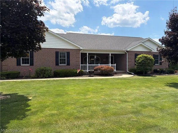 3660 Michelle Ln, Zanesville, OH 43701