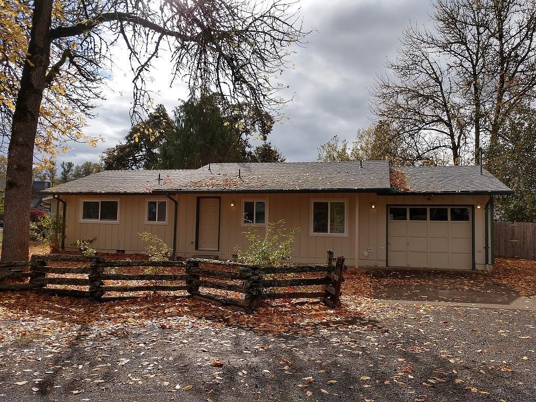 380 Spaulding Ave, Brownsville, OR 97327 | Zillow