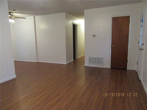 5th image of 2311 W Twin Springs St