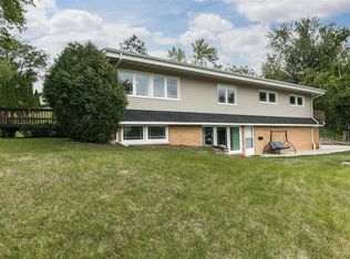 336 Indiandale Rd SE, Cedar Rapids, IA 52403