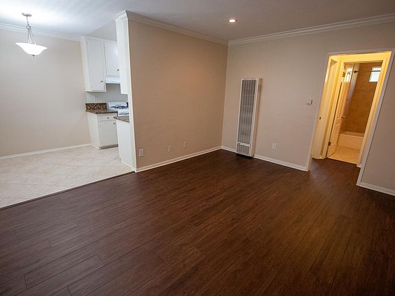 5th image of 1015 Ashland Ave #6