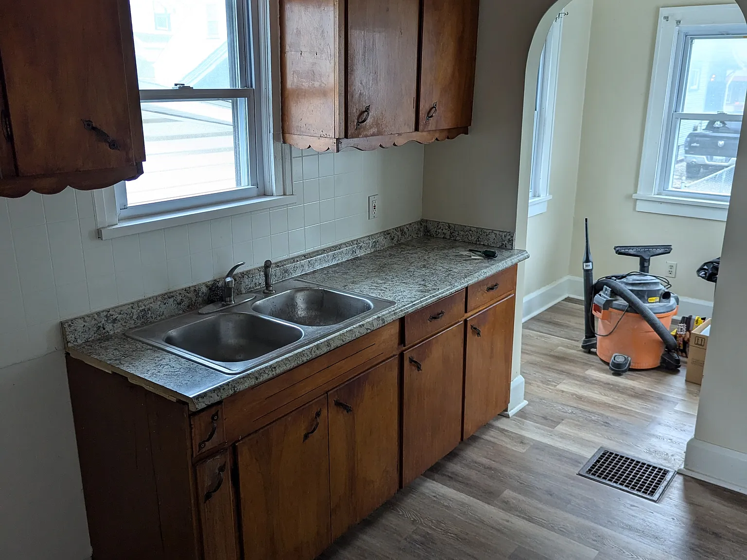 2 bed, 817 sqft, $900 — Photo 3