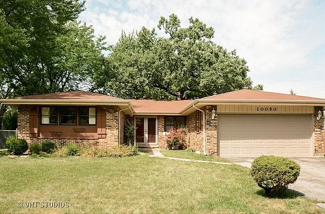 1st image of 10050 Holly Ct