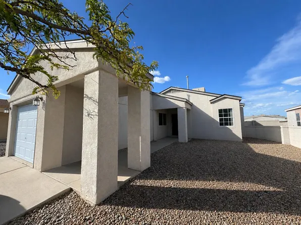 2217 W High Desert Cir NE, Rio Rancho, NM 87144