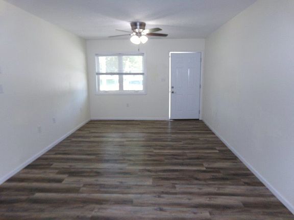 5th image of 1802 N Sheridan Ave #12