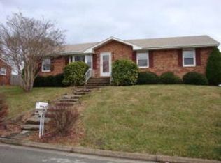 2434 Karen Dr, Salem, VA 24153