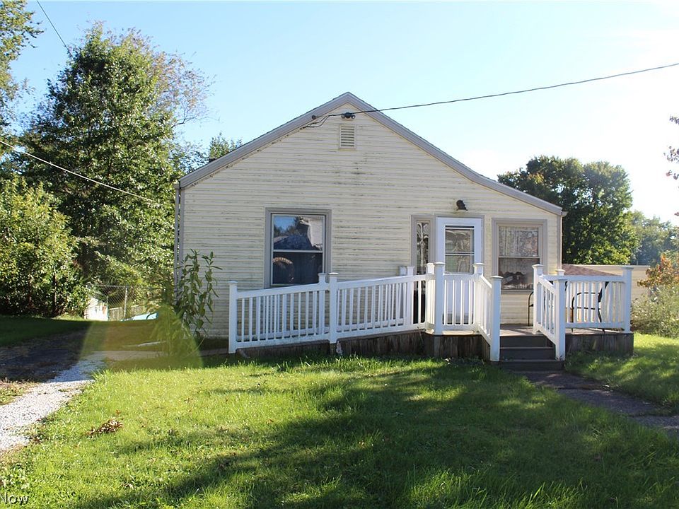 1st image of 3202 24th St SE