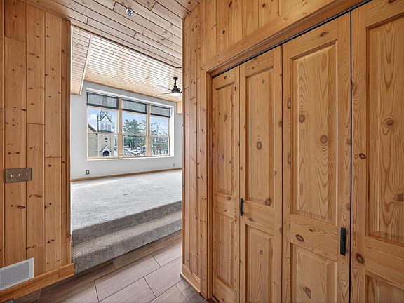 5th image of 201 Ridgeview Ln S APT 201