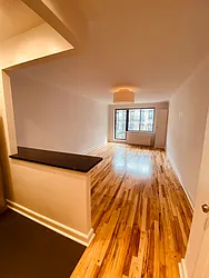 Rented by Metropolis Real Estate of Manhattan