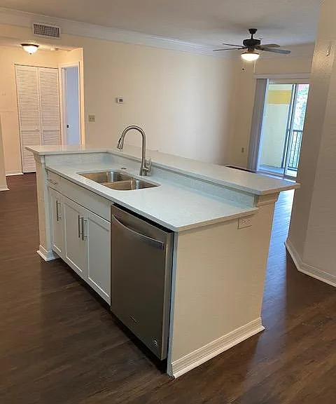 11561 Villa Grand #724 — Photo 3