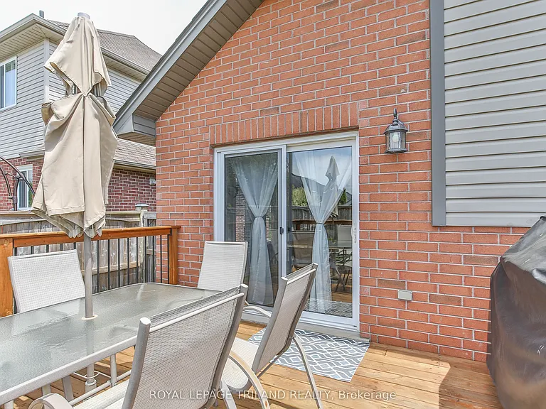 41 Owen Ct — Photo 44