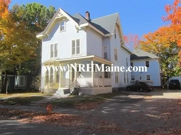 27 Laurel Ave, Auburn, ME 04210