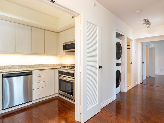 Kitchen & Laundry