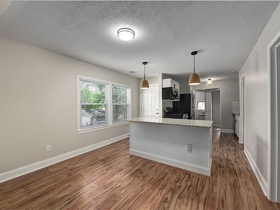 3rd image of 1603 Newman Ave #Up