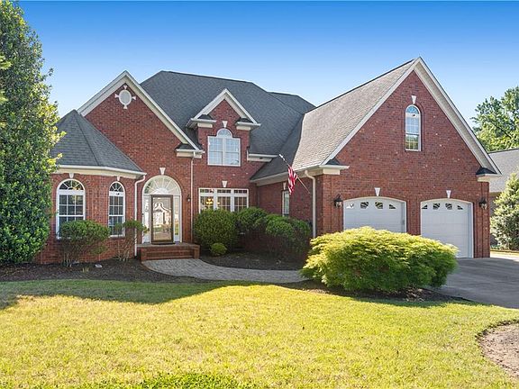 3rd image of 250 Christi Ln