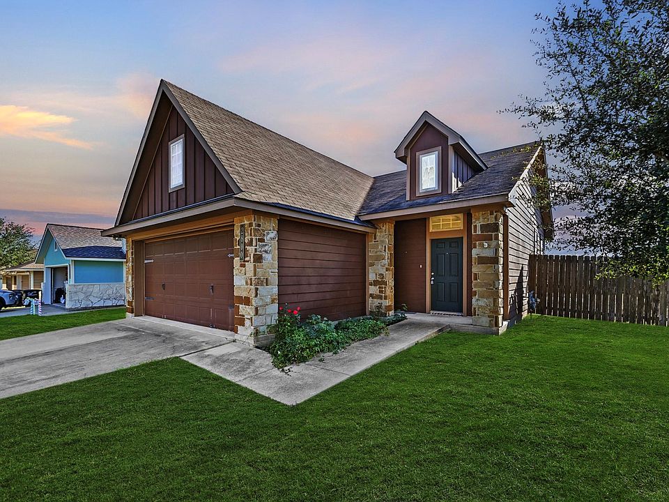 1st image of 2800 Silver Oak Drive