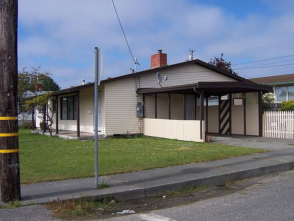 Corner view - covered carport