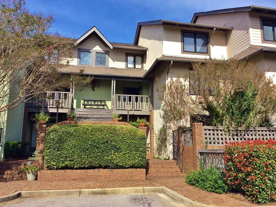 1st image of 1905 Marsh Oak Ln