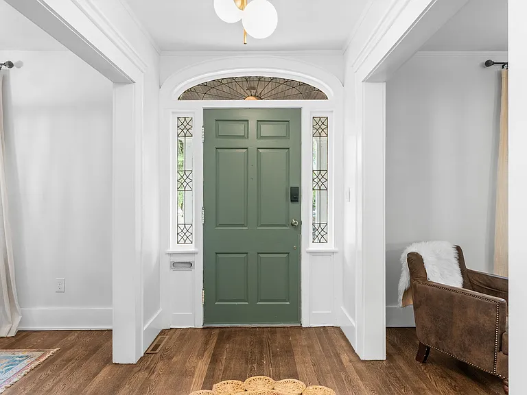 13 Chapin St — Photo 6