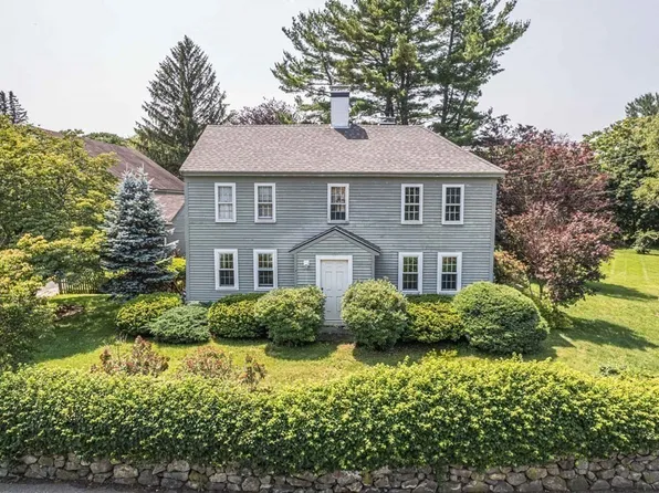 327 Salem St, North Andover, MA 01845