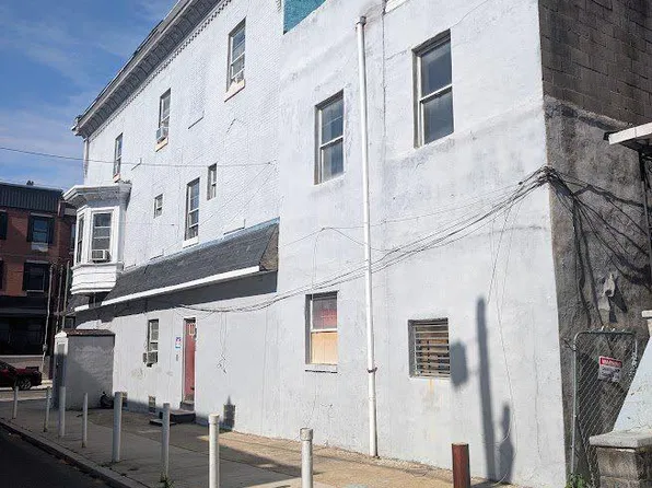 1423 Tasker St, Philadelphia, PA 19145
