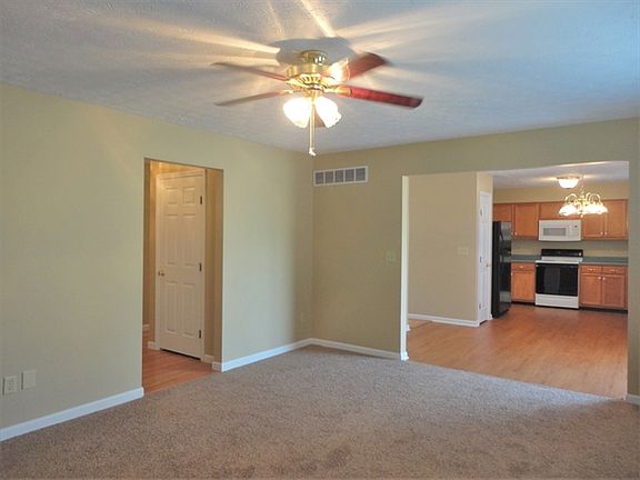 4th image of 12179 Huntergreen Dr