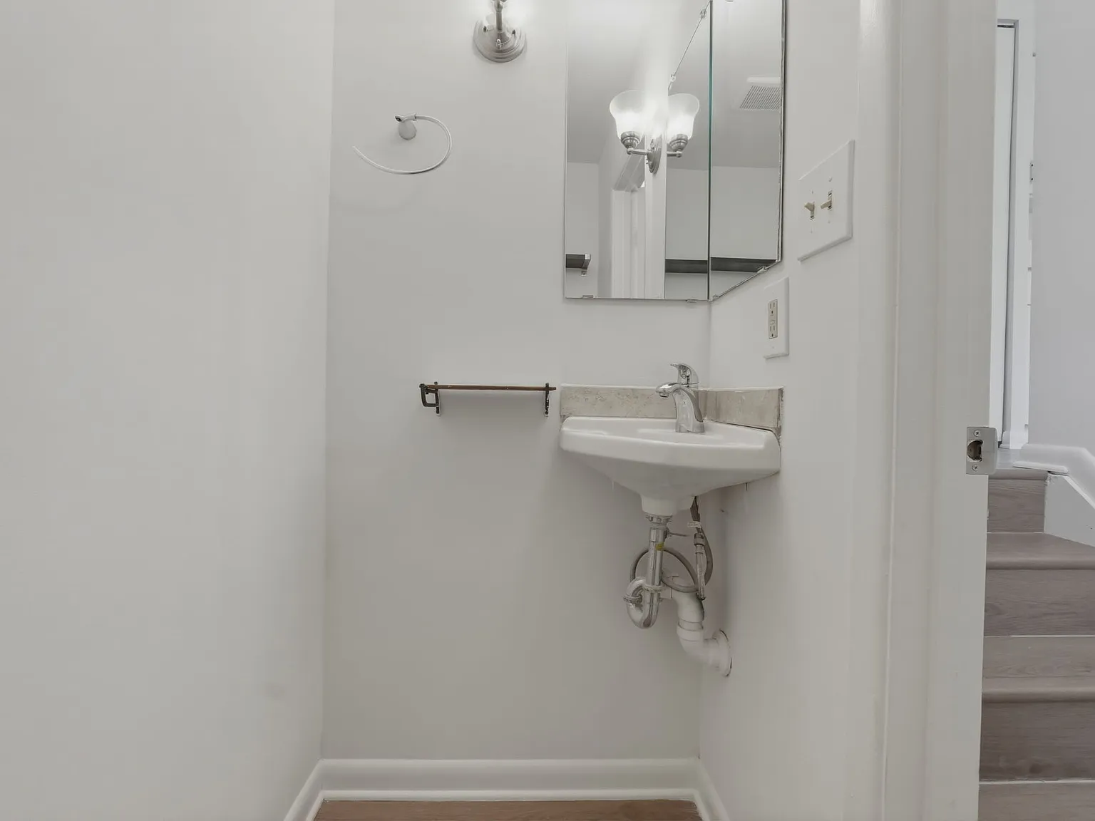 2 bed, 2.5 bath, 1712 sqft, $3,000 — Photo 4