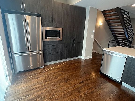 3rd image of 2858 N Hazel Ct