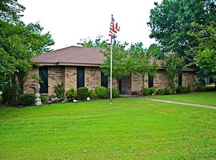 414 Holly Ln, Gainesville, TX 76240