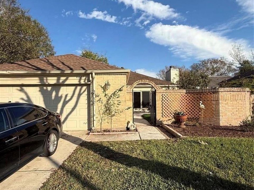 1st image of 4027 Summit Valley Dr